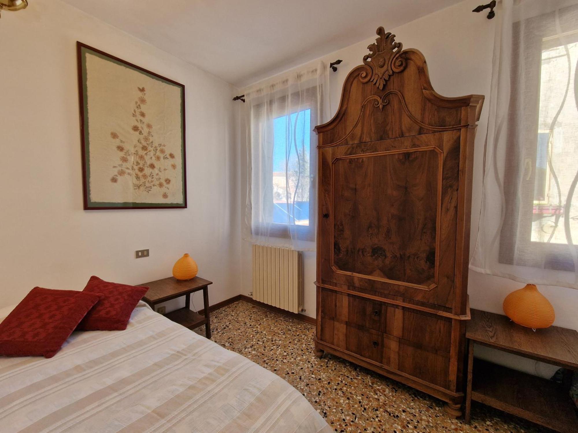 Camera Singola con Bagno in Comune